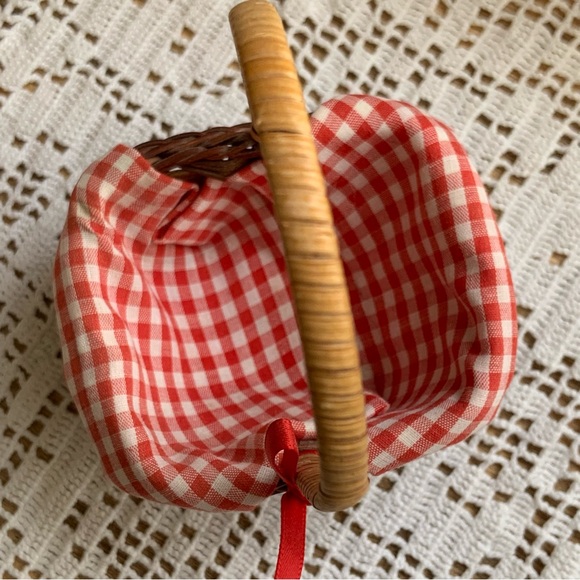 Small Basket / Basket / Mini Basket / Smaller Basket / Cute Basket / Baskets - Picture 15 of 17